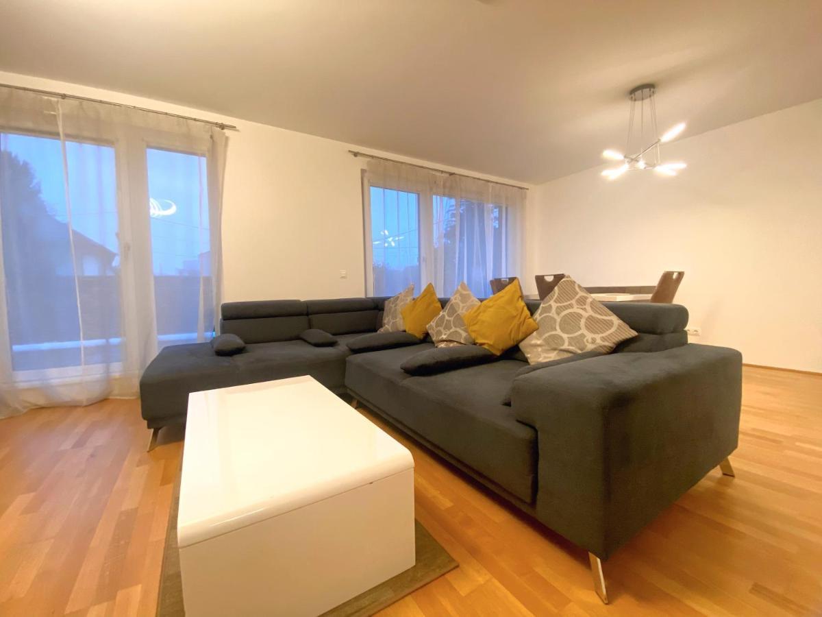 Apartment Near Lake Spacious & Furnished Beautiful *