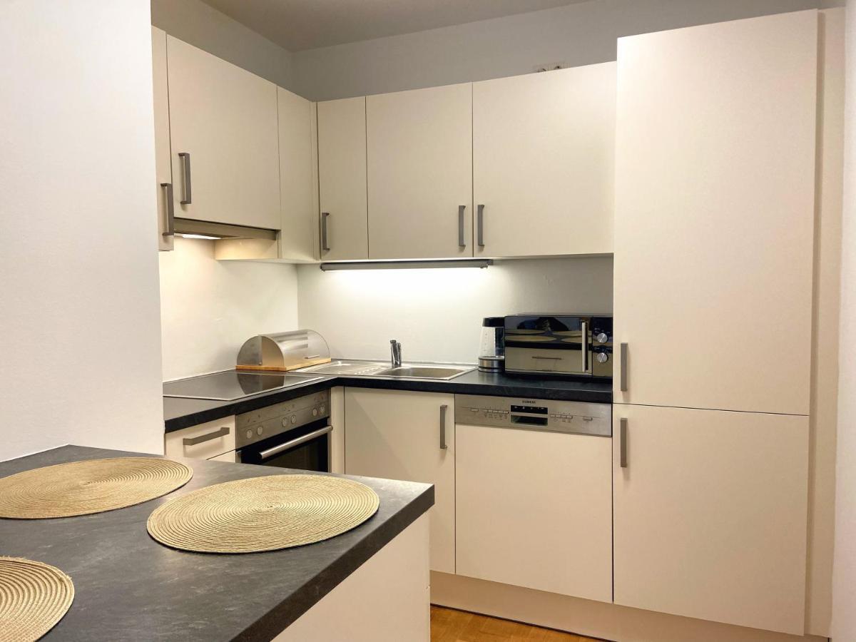 Near Lake Spacious & Furnished Beautiful Apartment *